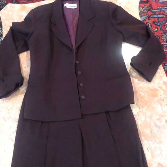 10 WEST DEEP PURPLE BLAZER & PANTS SUIT SIZE 12 - Picture 3 of 5